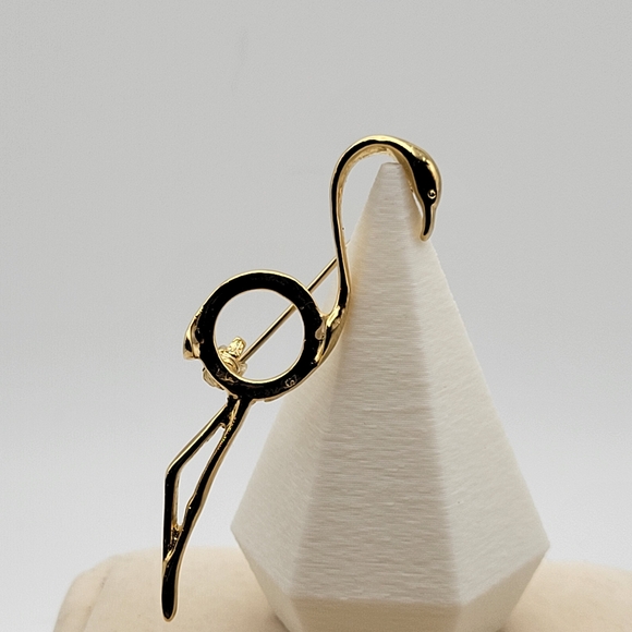 Beautiful Gold Tone Flamingo Brooch - Picture 2 of 7